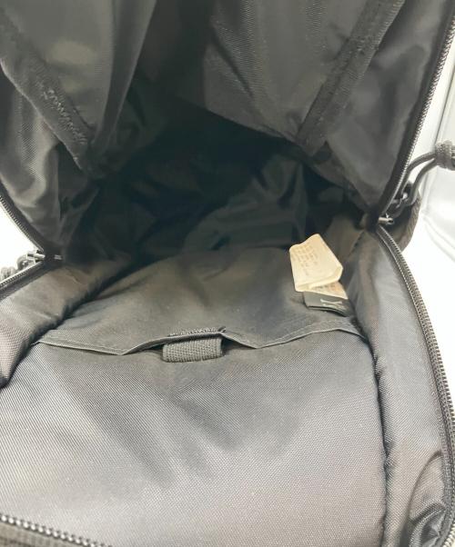 Y's（ワイズ）Y's (ワイズ) New Era (ニューエラ) SLING BODY BAG ブラックの古着・服飾アイテム