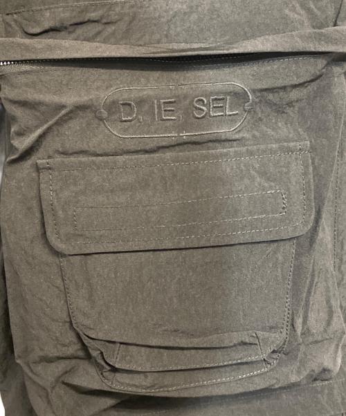 DIESEL（ディーゼル）DIESEL (ディーゼル) P-Staind カーゴパンツ ブラック サイズ:SIZE 44の古着・服飾アイテム