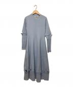 pinueピヌエ）の古着「25SS スリットフレアニットワンピース」｜ベイビーブルー