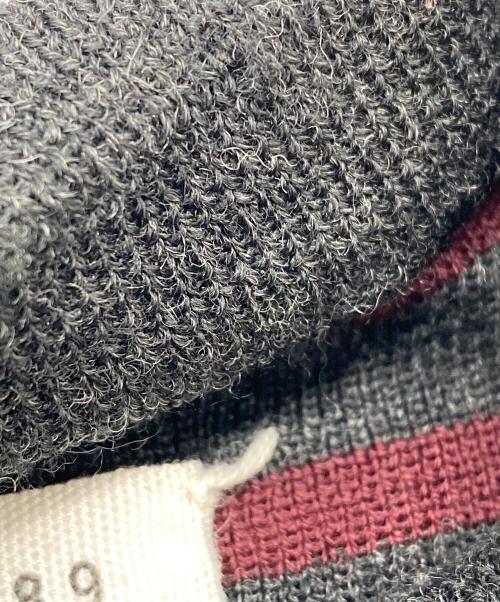 Maison Margiela（メゾンマルジェラ）Maison Margiela (メゾンマルジェラ) 薄手ニット レッド×グレー サイズ:タグ不鮮明の古着・服飾アイテム