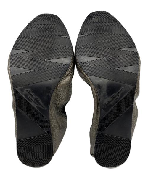 Salvatore Ferragamo（サルヴァトーレ フェラガモ）Salvatore Ferragamo (サルヴァトーレ フェラガモ) バレエシューズ シルバー サイズ:7Mの古着・服飾アイテム