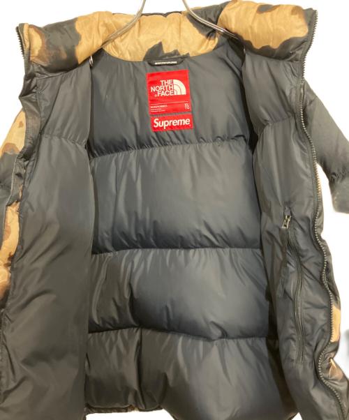 THE NORTH FACE（ザ ノース フェイス）THE NORTH FACE (ザ ノース フェイス) SUPREME (シュプリーム) 21AW Bleached Denim Print Nuptse Jacket ベージュ×ブラック サイズ:SIZE XLの古着・服飾アイテム