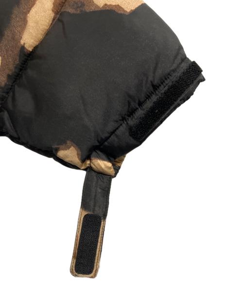 THE NORTH FACE（ザ ノース フェイス）THE NORTH FACE (ザ ノース フェイス) SUPREME (シュプリーム) 21AW Bleached Denim Print Nuptse Jacket ベージュ×ブラック サイズ:SIZE XLの古着・服飾アイテム