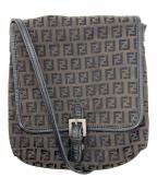 FENDIフェンディ）の古着「フラップショルダーバッグ」｜ブラウン