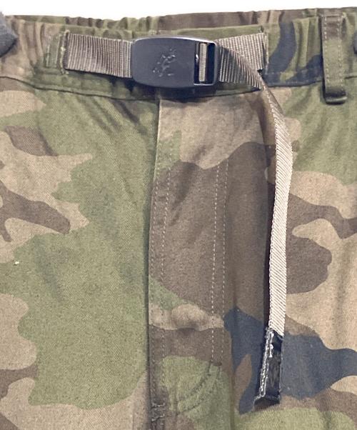 GRAMICCI（グラミチ）GRAMICCI (グラミチ) BEAMS (ビームス) Camo overpants オリーブ サイズ:SIZE Mの古着・服飾アイテム