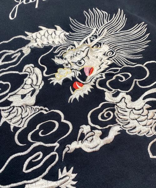 BEAMS（ビームス）BEAMS (ビームス) テーラー東洋 (テーラートウヨウ) 別注 刺繍 クルーネック スウェット ブラック サイズ:SIZE Mの古着・服飾アイテム