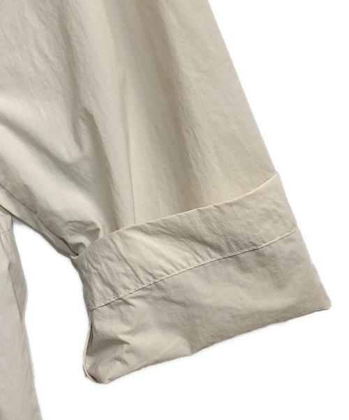 O0u（オー・ゼロ・ユー）O0u (オー・ゼロ・ユー) コート ライトベージュ サイズ:SIZE Free 未使用品の古着・服飾アイテム