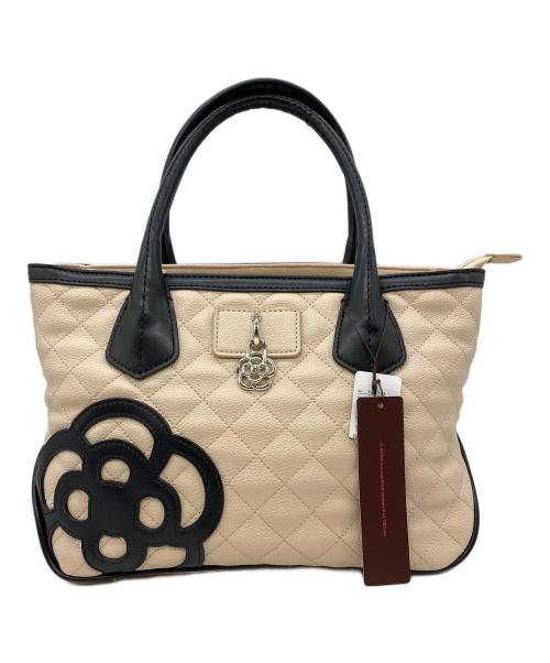 CLATHAS（クレイサス）CLATHAS (クレイサス) キルティングハンドバッグ ベージュ×ブラック 未使用品の古着・服飾アイテム