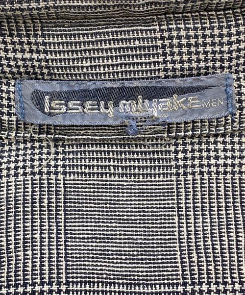 ISSEY MIYAKE（イッセイミヤケ）ISSEY MIYAKE (イッセイミヤケ) 長袖シャツ グレー サイズ:SIZE Sの古着・服飾アイテム