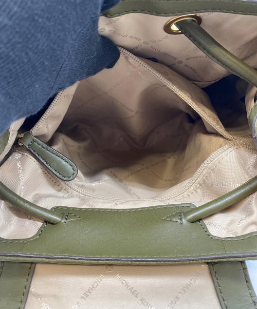 MICHAEL KORS（マイケル・コース）MICHAEL KORS (マイケル・コース) リュック グリーンの古着・服飾アイテム