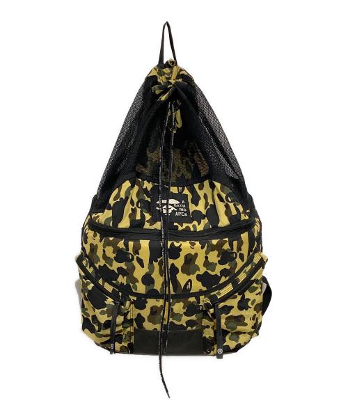 A BATHING APE（アベイシングエイプ）A BATHING APE (ア ベイシング エイプ) リュック ベージュの古着・服飾アイテム