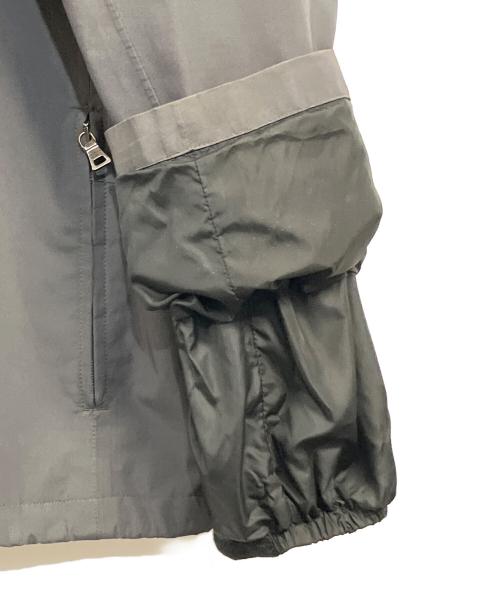 PRADA SPORTS（プラダスポーツ）PRADA SPORTS (プラダスポーツ) フーデットナイロンジャケット グレー サイズ:52の古着・服飾アイテム