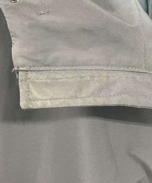 PRADA SPORTS（プラダスポーツ）PRADA SPORTS (プラダスポーツ) フーデットナイロンジャケット グレー サイズ:52の古着・服飾アイテム