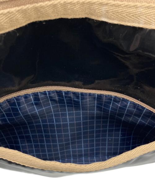 LeSportsac（レスポートサック）LeSportsac (レスポートサック) ショルダーバッグ ブラックの古着・服飾アイテム
