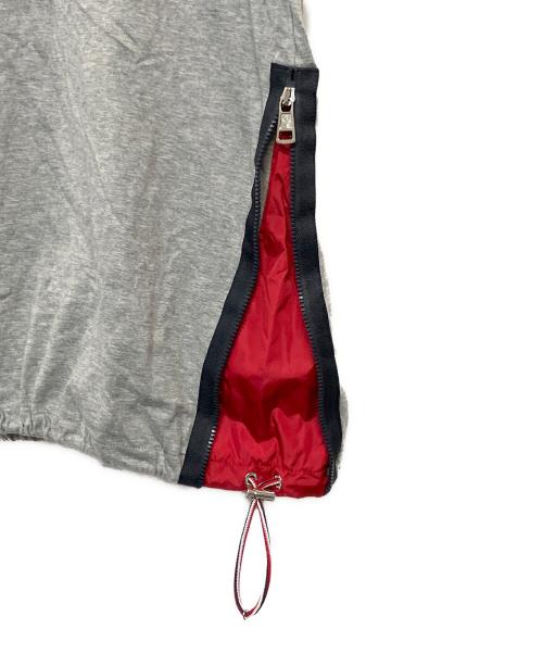 MONCLER（モンクレール）MONCLER (モンクレール) Tシャツ グレー サイズ:SIZE Mの古着・服飾アイテム
