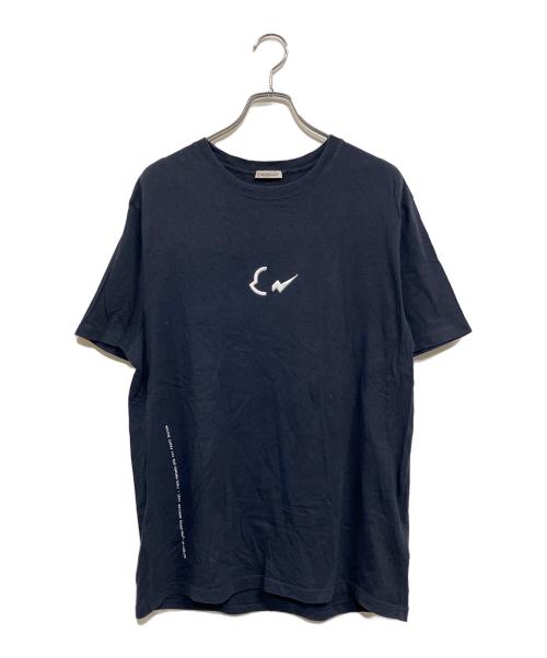 MONCLER（モンクレール）MONCLER (モンクレール) FRAGMENTS (フラグメント) Tシャツ ネイビー サイズ:SIZE Mの古着・服飾アイテム