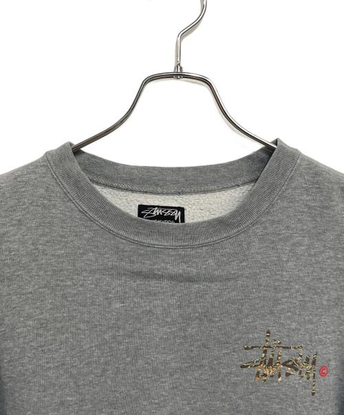 stussy（ステューシー）stussy (ステューシー) 00'sクルーネックスウェット グレー サイズ:SIZE Mの古着・服飾アイテム