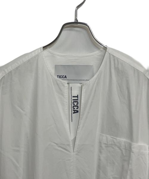 ticca（ティッカ）ticca (ティッカ) キーネック ノーカラーワンピース ホワイト サイズ:SIZE Freeの古着・服飾アイテム