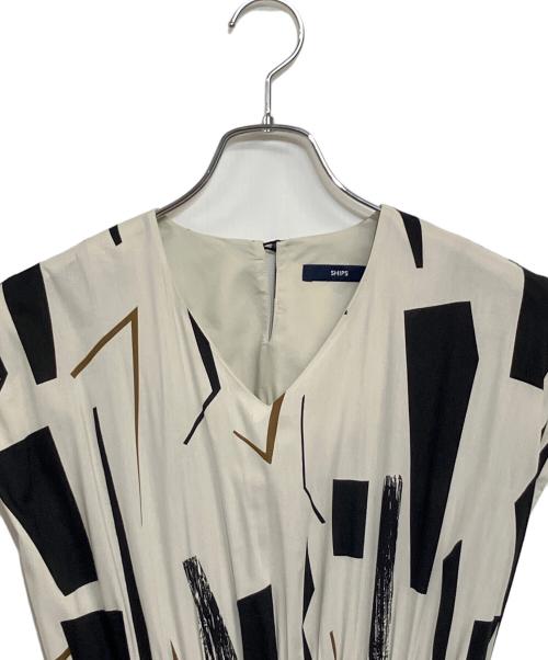 SHIPS（シップス）SHIPS (シップス) 半袖ワンピース ベージュ サイズ:SIZE 36 (S)の古着・服飾アイテム
