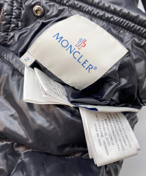 MONCLER（モンクレール）MONCLER (モンクレール) ANDRE リバーシブルダウンコート ブラック×オリーブ サイズ:SIZE 2の古着・服飾アイテム