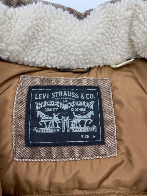 LEVI'S（リーバイス）LEVI'S (リーバイス) スーパーデニムダウンジャケット ブラウン サイズ:SIZE Mの古着・服飾アイテム