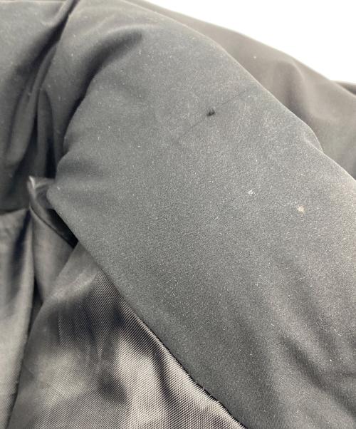 FRED PERRY（フレッドペリー）FRED PERRY (フレッドペリー) ダウンジャケット ブラック サイズ:SIZE UK Mの古着・服飾アイテム