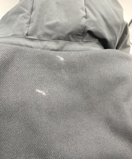 FRED PERRY（フレッドペリー）FRED PERRY (フレッドペリー) ダウンジャケット ブラック サイズ:SIZE UK Mの古着・服飾アイテム