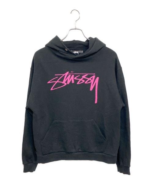 stussy（ステューシー）stussy (ステューシー) プルオーバーフーディ ブラック×ピンクロゴ サイズ:Mの古着・服飾アイテム