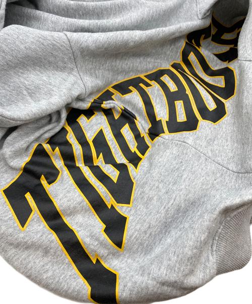 TIGHTBOOTH PRODUCTION（タイトブースプロダクション）TIGHTBOOTH PRODUCTION (タイトブースプロダクション) プルオーバーパーカー グレー サイズ:SIZE Lの古着・服飾アイテム