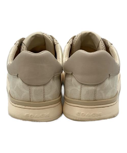 COACH（コーチ）COACH (コーチ) クリップ ロー トップ スニーカー ベージュ サイズ:SIZE 7D (25cm)の古着・服飾アイテム