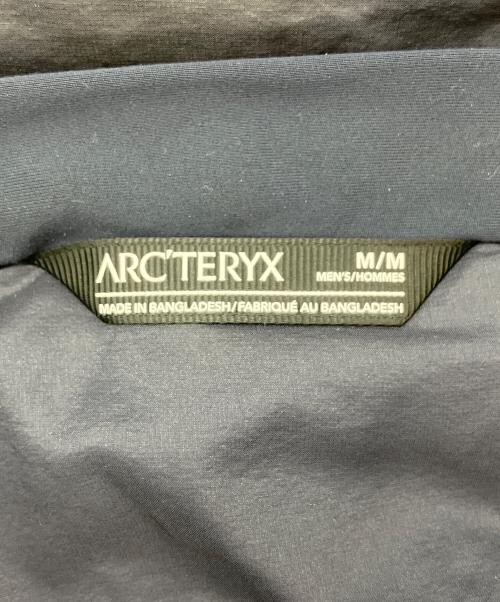 ARC'TERYX（アークテリクス）ARC'TERYX (アークテリクス) Atom Heavyweight Hoody ネイビー サイズ:SIZE Mの古着・服飾アイテム