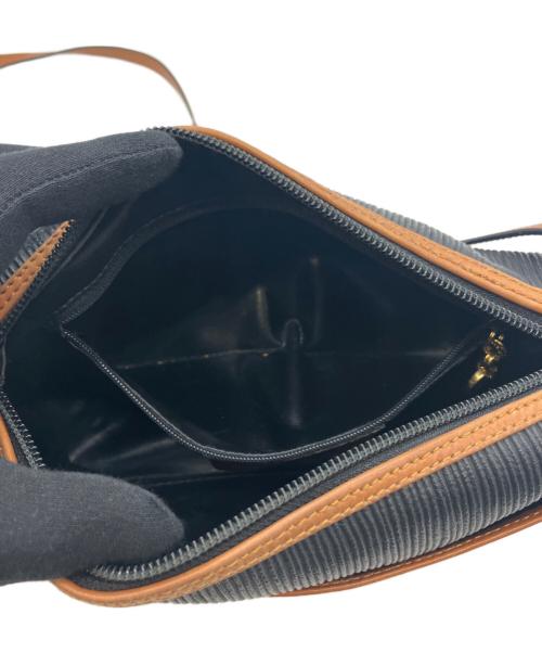 Salvatore Ferragamo（サルヴァトーレ フェラガモ）Salvatore Ferragamo (サルヴァトーレ フェラガモ) ショルダーバッグ ネイビー×ブラウンの古着・服飾アイテム