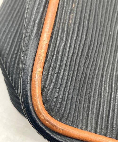 Salvatore Ferragamo（サルヴァトーレ フェラガモ）Salvatore Ferragamo (サルヴァトーレ フェラガモ) ショルダーバッグ ネイビー×ブラウンの古着・服飾アイテム