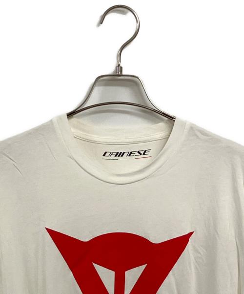 DAINESE（ダイネーゼ）DAINESE (ダイネーゼ) SPEED DEMON T-SHIRT ホワイト×レッドロゴ サイズ:SIZE M (EUR S)の古着・服飾アイテム