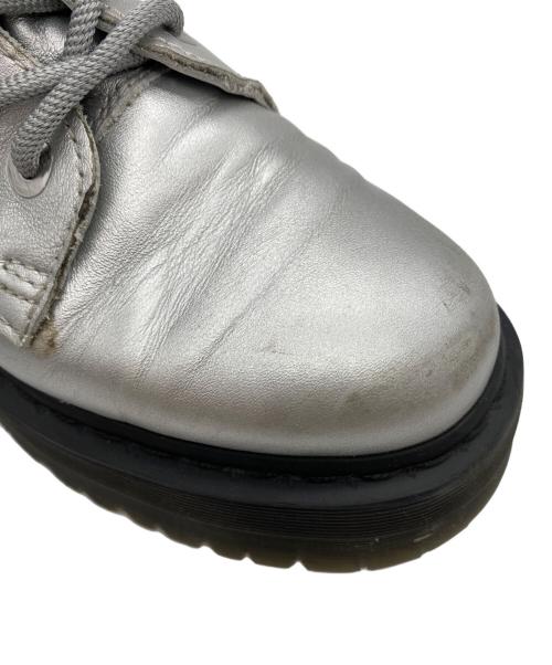 Dr.Martens（ドクターマーチン）Dr.Martens (ドクターマーチン) JADON 8ホールブーツ シルバー サイズ:SIZE UK6の古着・服飾アイテム