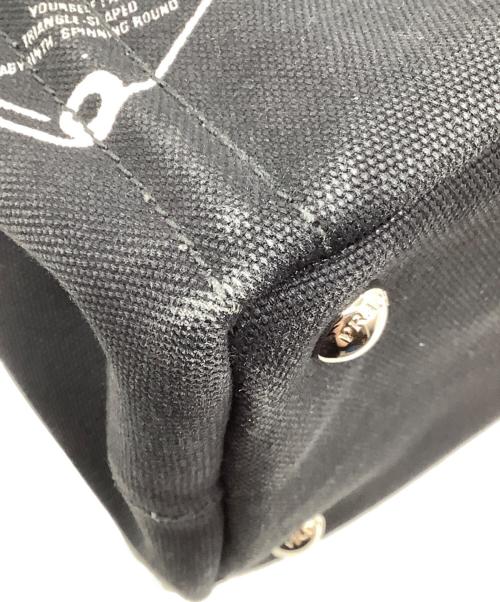 PRADA（プラダ）PRADA (プラダ) SYMBOLS 2WAYバッグ ブラック×ホワイトの古着・服飾アイテム