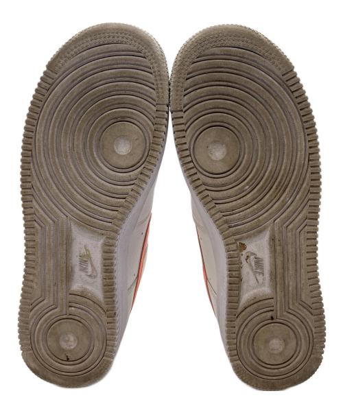 NIKE（ナイキ）NIKE (ナイキ) WMNS AIR FORCE 1 '07 ホワイト×サーモンピンク サイズ:SIZE 24.5cmの古着・服飾アイテム