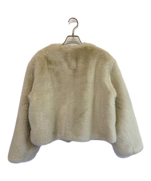 UNFILO（アンフィーロ）UNFILO (アンフィーロ) エコファー クロップドジャケット ベージュ サイズ:SIZE S 未使用品の古着・服飾アイテム