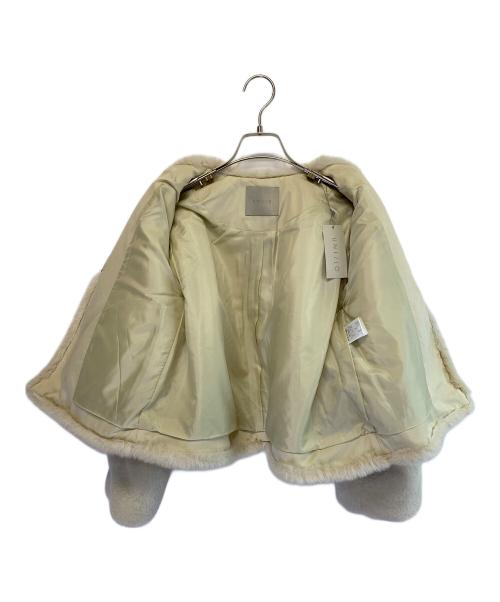 UNFILO（アンフィーロ）UNFILO (アンフィーロ) エコファー クロップドジャケット ベージュ サイズ:SIZE S 未使用品の古着・服飾アイテム