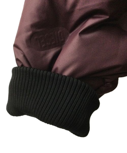 DIESEL（ディーゼル）DIESEL (ディーゼル) W-Lalla Hooded logo-quilted down jacket ワインレッド サイズ:XXS 165/76A 未使用品の古着・服飾アイテム