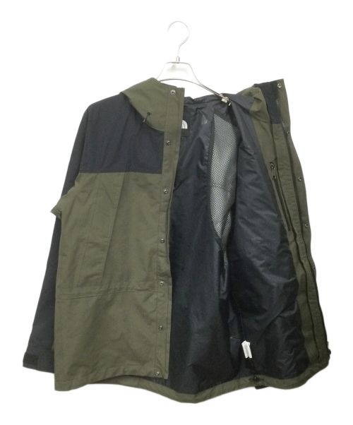 THE NORTH FACE（ザ ノース フェイス）THE NORTH FACE (ザ ノース フェイス) マウンテンライトジャケット オリーブ×ブラック サイズ:L 未使用品の古着・服飾アイテム
