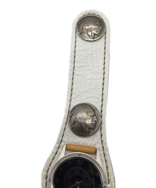 KC's LEATHER CRAFT（ケーシーズ）KC's LEATHER CRAFT (ケーシーズ) レザーブレスウォッチ ３コンチョ フリーカット ホワイトの古着・服飾アイテム