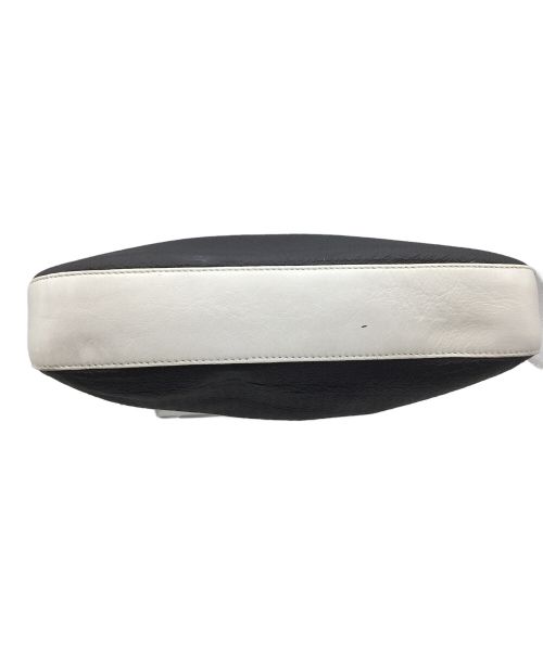 LOEWE（ロエベ）LOEWE (ロエベ) ショルダーバッグ ブラック×ホワイト ホワイト×ブラックの古着・服飾アイテム