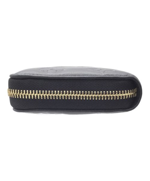 LOUIS VUITTON（ルイ ヴィトン）LOUIS VUITTON (ルイ ヴィトン) エンボスジッピーウォレット ブラックの古着・服飾アイテム