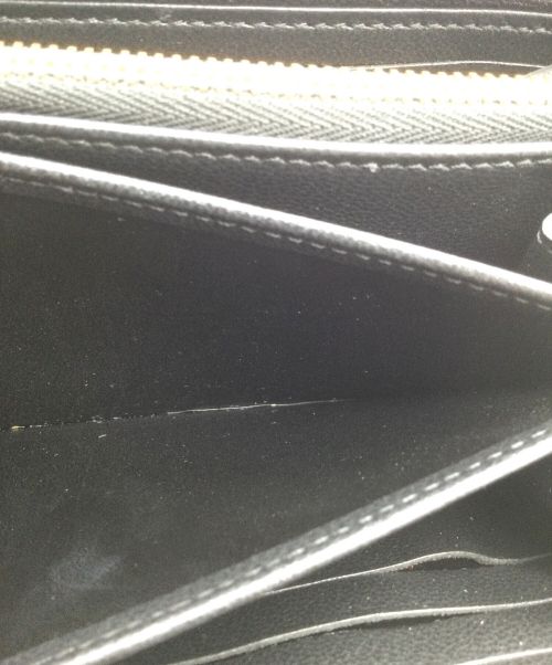 LOUIS VUITTON（ルイ ヴィトン）LOUIS VUITTON (ルイ ヴィトン) エンボスジッピーウォレット ブラックの古着・服飾アイテム