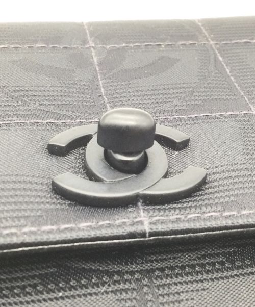 CHANEL（シャネル）CHANEL (シャネル) ニュートラベルラインチェーンショルダーバッグ ブラックの古着・服飾アイテム