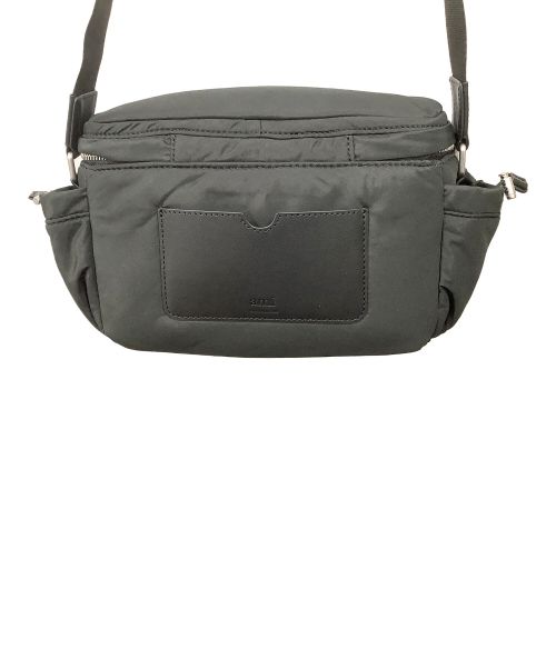 AMIPARIS（アミパリス）AMIPARIS (アミパリス) Ami de Coeur メッセンジャーバッグ ブラックの古着・服飾アイテム