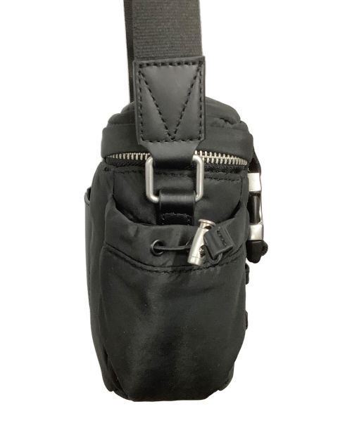 AMIPARIS（アミパリス）AMIPARIS (アミパリス) Ami de Coeur メッセンジャーバッグ ブラックの古着・服飾アイテム