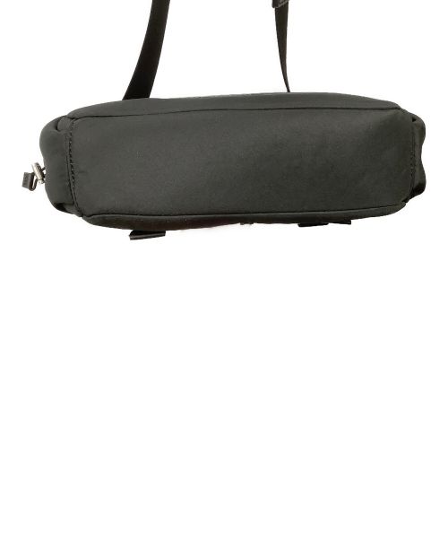 AMIPARIS（アミパリス）AMIPARIS (アミパリス) Ami de Coeur メッセンジャーバッグ ブラックの古着・服飾アイテム