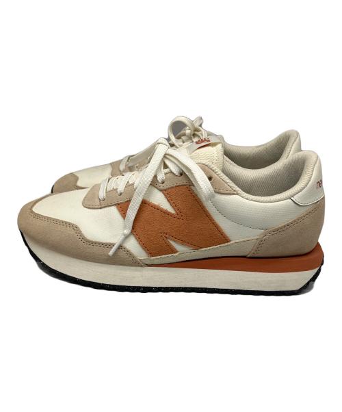 NEW BALANCE（ニューバランス）NEW BALANCE (ニューバランス) スニーカー　アイボリー×ブラウン アイボリー×ブラウン サイズ:26.5の古着・服飾アイテム